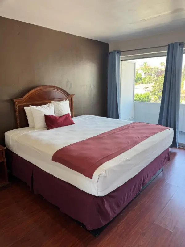 Holiday Lodge Main image